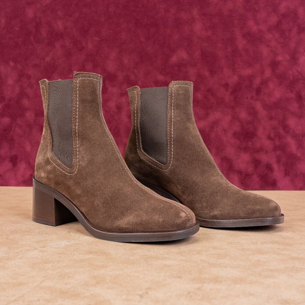 La Canadienne Women Jolie Brown Suede Waterproof Heel Chelsea Ankle Boots sz 5.5